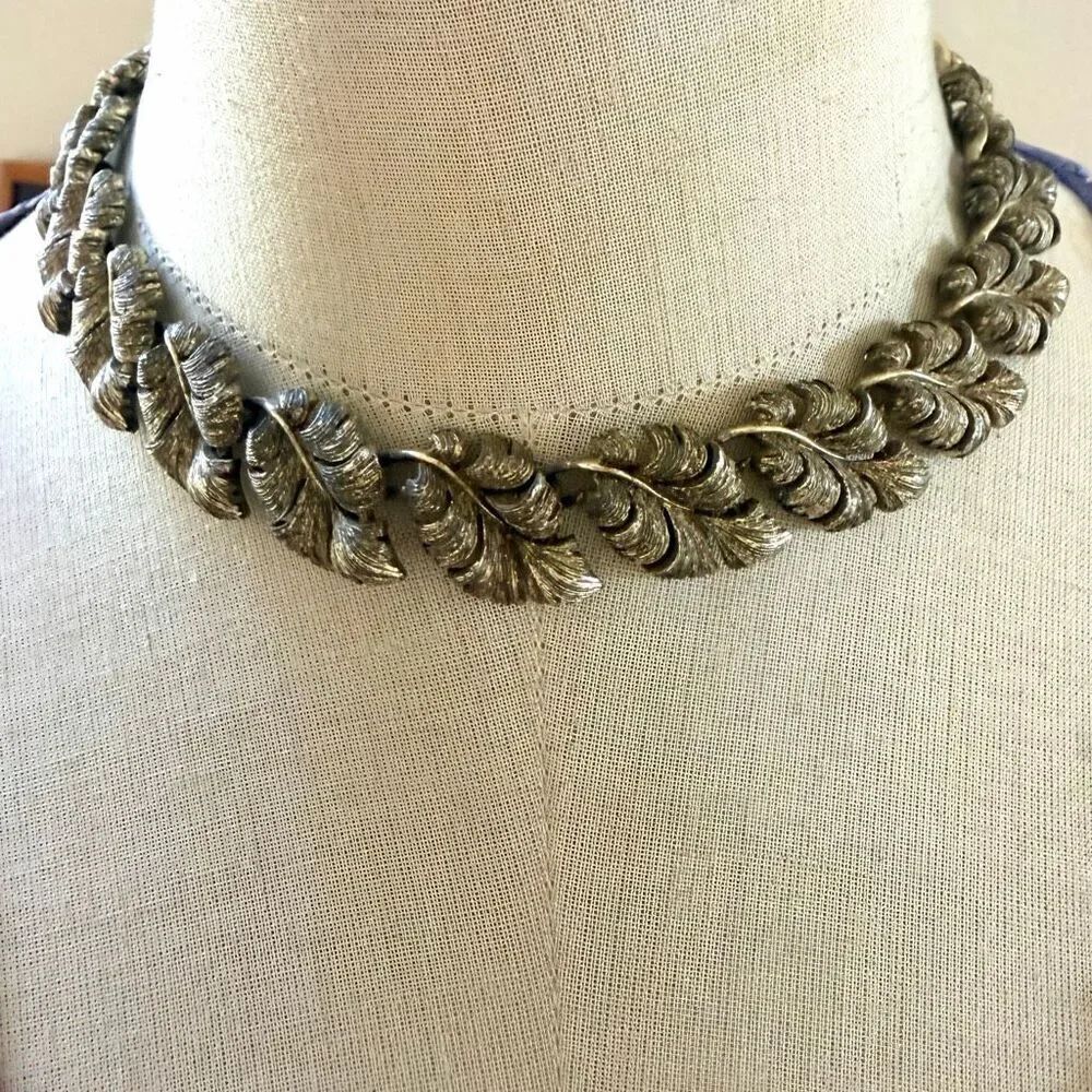 Lisner Vintage  Feather Leaf Collar Necklace Statement